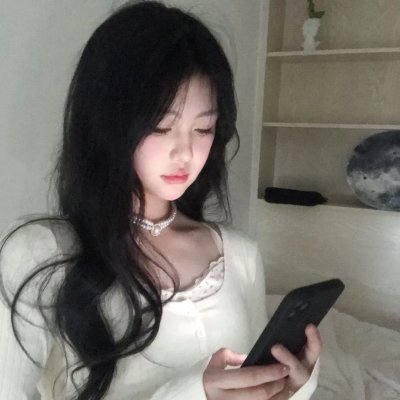 只是陌生人